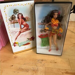 Hula Honey Pin-Up Girls Barbie J0951 NIB; mint condition